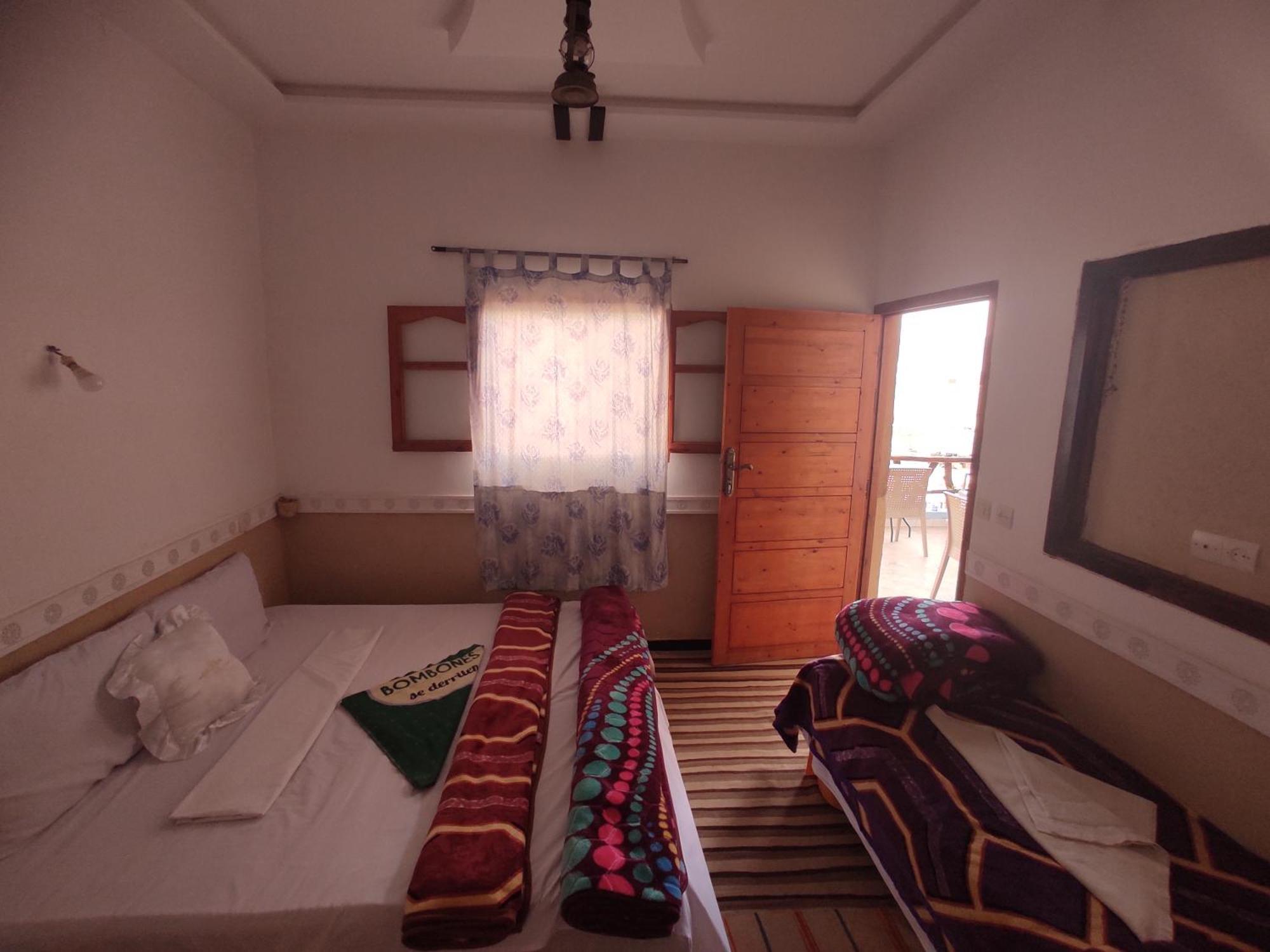 Hotel Restaurant Ait Saderat Boumalne Dades Exterior photo