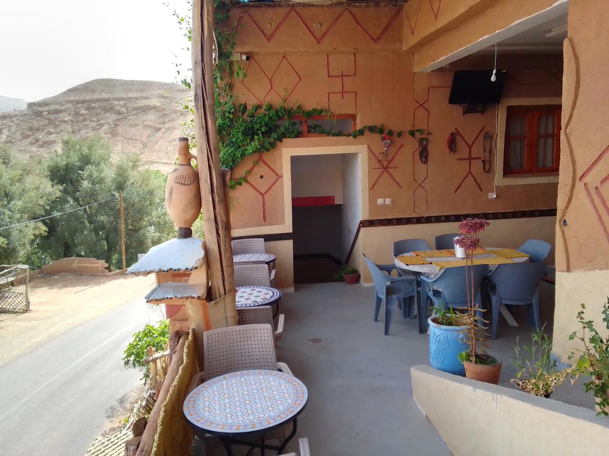 Hotel Restaurant Ait Saderat Boumalne Dades Exterior photo